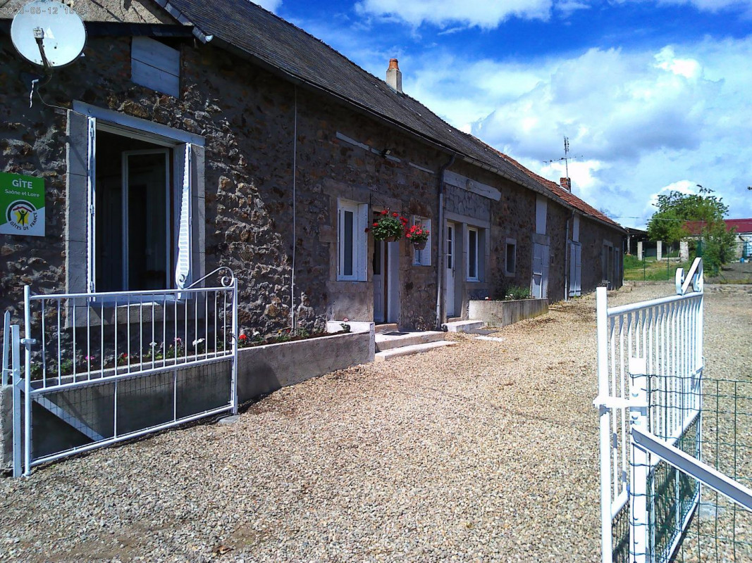 photo 0