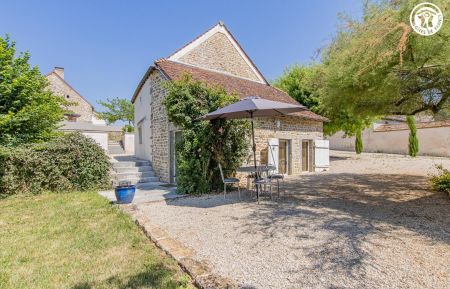 G&icirc;te n&deg;3302 Saint-Sernin-du-Plain - Sa&ocirc;ne-et-Loire - photo