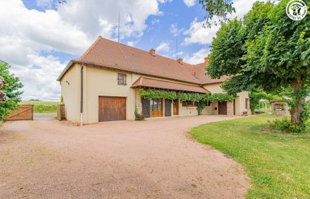 G&icirc;te n&deg;3371 Dompierre-les-Ormes - Sa&ocirc;ne-et-Loire - photo