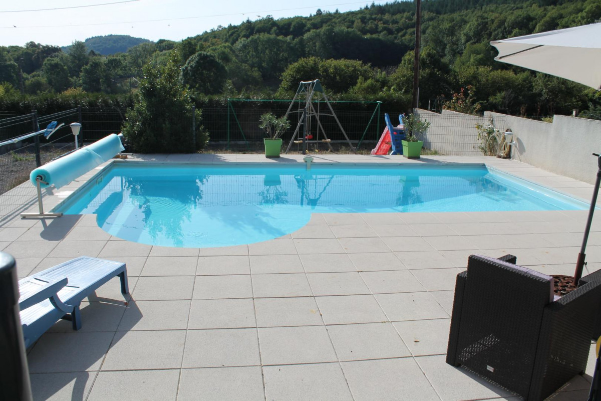 photo 0