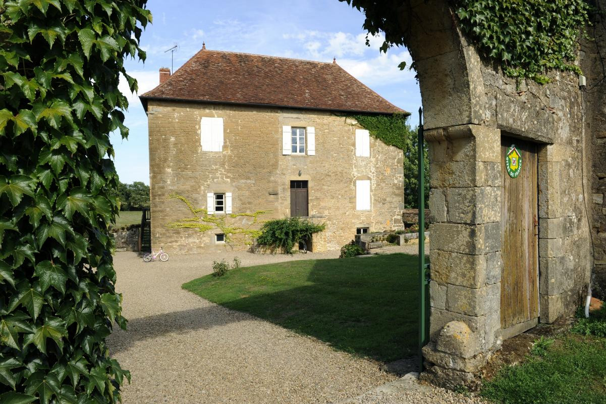 photo 0